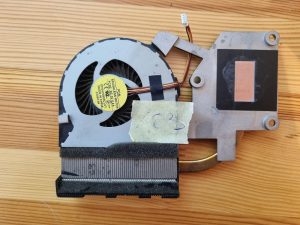 HP 15-AC ventilator za hlajenje procesorja DFS470805CL0T PGKB DC28000GAD0 SPS-813946-001 - rabljeno
