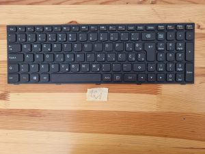 Tipkovnica za prenosni računalnik Lenovo 25214806 25214807 25214808 25214809 B70-80 SLO - Slovenščina - rabljeno