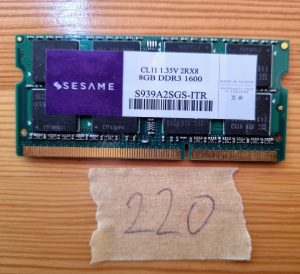 SESAME CL11 1.35V 2RX8 8GB DDR3 1600 RAM pomnilnik - rabljeno