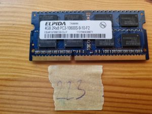 ELPIDA 4GB x1 2RX8 PC3-10600S-9-10-F2 EBJ41UF8BCS0-DJ-F 204PIN SODIMM 1333MHZ - rabljeno
