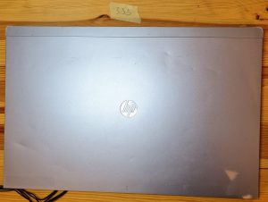 HP EliteBook 8560P LCD zaslon zadnji pokrov 641201-001 - rabljeno