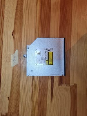 Model DVD pisalnika GTB0N - rabljeno