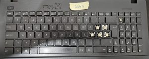 Posamezna tipka za prenosni računalnik za serijo Asus F552 - britanska postavitev, brez osvetlitve - del OKNBO-612BWB00 - rabljeno