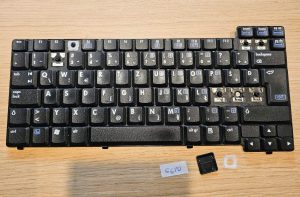 HP Compaq 405962-001 405963-001 395452-001 Zamenjava tipk na tipkovnici Brez osvetlitve - rabljeno