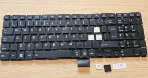Zamenjava tipk na tipkovnici Toshiba Satellite (AEBLIR00010, MP-13R86U4-920) - rabljeno