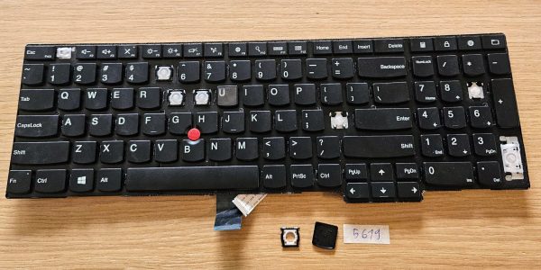 Zamenjava tipk na tipkovnici Lenovo ThinkPad L570 - angleška (01AX651, SN20L79835) - rabljeno