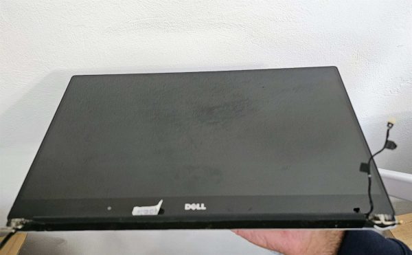 Pristen Dell XPS 15 9550 delujoč zaslon na dotik + zgornji pokrov prenosnika | OEM nadomestni pokrov | zgornji del - rabljeno - Image 3