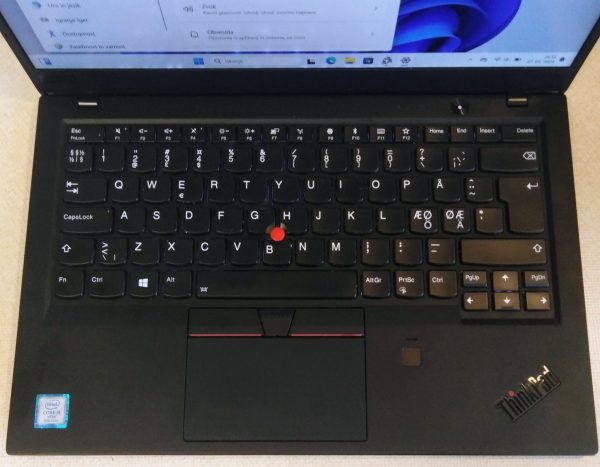 Lenovo ThinkPad X1 Carbon Gen 8 - Intel Core i5, 16GB RAM, 240GB NVMe SSD, 14'' FHD Touch zaslon, Windows 11 Pro, Rabljen - Image 5