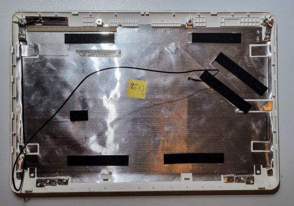 ASUS EEE PC 1005P LCD zgornji pokrov zadnji del + antena 13NA-1LA0A02 13GOA1L1AP020-40 - rabljeno - Image 2