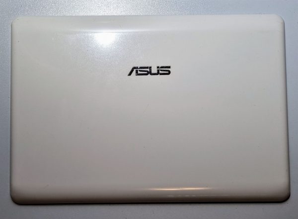 ASUS EEE PC 1005P LCD zgornji pokrov zadnji del + antena 13NA-1LA0A02 13GOA1L1AP020-40 - rabljeno