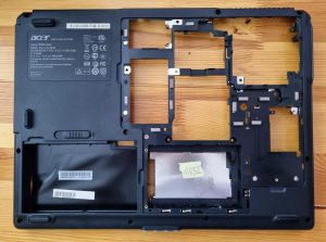 Acer Aspire 5610 5630 bl50 15,4" Originalna spodnja ohišje z vrati pokrova AP008002X00 - rabljeno