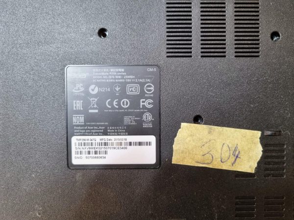Spodnji del ohišja prenosnika Acer Aspire E5-521-47TB serije FA154001H00 - rabljeno - Image 2