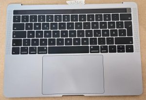 MacBook Pro Retina 13" A1989 Palmrest Tipkovnica Touchpad Gumb za vklop Originalna baterija - rabljeno