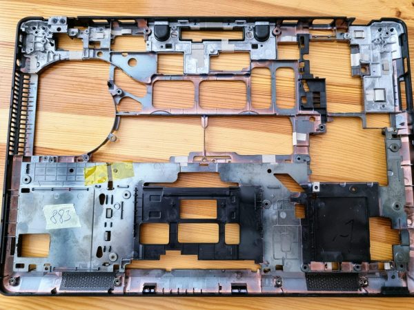 Ohišje spodnjega dela šasije prenosnika Dell Latitude E5450 N5W8M 0N5W8M CN-0N5W8M - rabljeno - Image 2