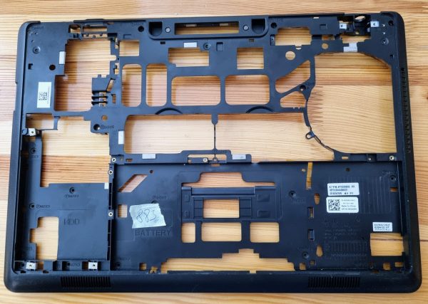 Ohišje spodnjega dela šasije prenosnika Dell Latitude E5450 N5W8M 0N5W8M CN-0N5W8M - rabljeno