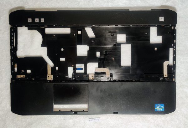 Dell Latitude E5530 Pokrov zgornjega dela ohišja s touchpadom AP0M1000200 Originalni deli prenosnih računalnikov - rabljeno