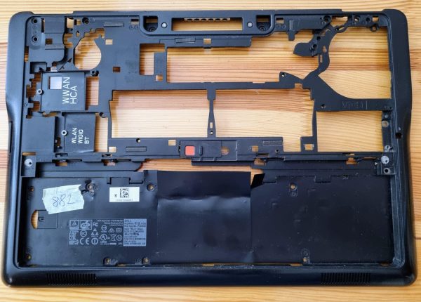 Dell Latitude E7250 prenosni računalnik spodnji pokrov osnove 5JK6H 05JK6H CN-05JK6H - rabljeno