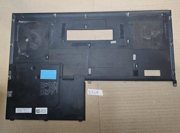 Dell Precision M4800 pokrov dostopne plošče na dnu RW9XN – Originalni del prenosnika - rabljeno - Image 2
