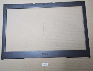 Dell Precision M4800 LCD sprednja okvirna obroba G2G1W 0G2G1W | Originalni del prenosnika - rabljeno