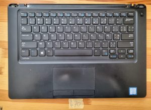 OEM Dell Latitude E5480 prenosni računalnik, podloga za dlan, sledilna plošča, ameriška/angleška tipkovnica HUI09 A16721 - rabljeno