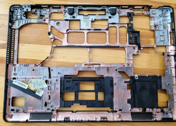 ZA Dell Latitude E5450 prenosnik D pokrov spodnjega ohišja 0N5W8M N5W8M - rabljeno - Image 2