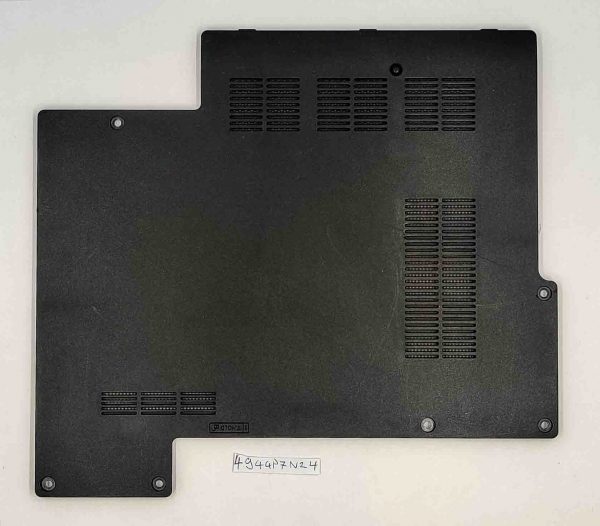 Fujitsu LifeBook AH531 AH512 A531 Pokrovna plošča spodnjega dela CP515947-01 - rabljeno