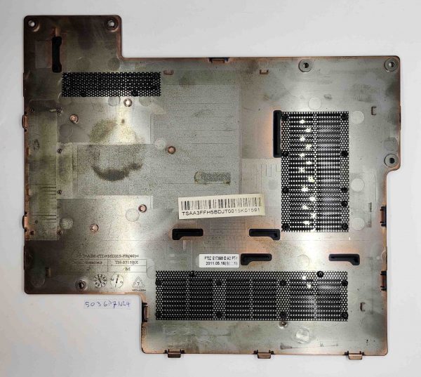 Fujitsu LifeBook AH531 Spodnji Pokrov – Originalna Rezervna Delovna Del. - rabljeno - Image 2