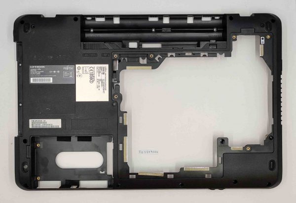 Fujitsu Lifebook A531 Spodnji pokrov – Originalna nadomestna del. - rabljeno