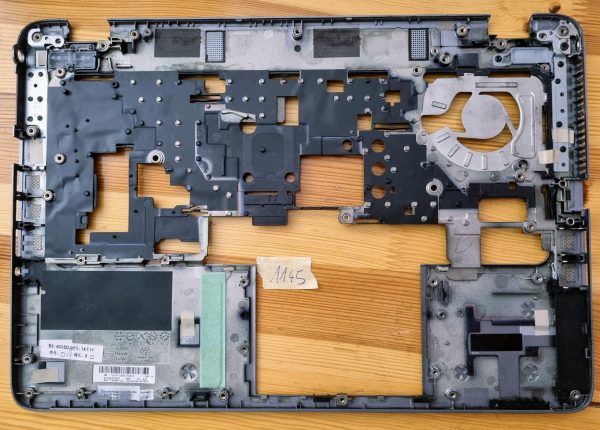 Pristna 14-palčna podpora za dlan z dotikovno ploščico - HP EliteBook 840 G1 - 730964-001 - rabljeno - Image 3