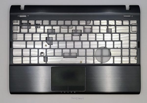 Pristen Asus 1225B naslon za dlan in sledilna ploščica 13GOA3M1AP050-10 - rabljeno