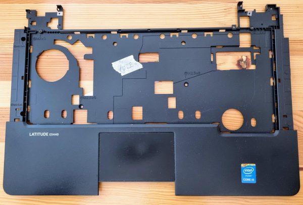 Dell Latitude E5440 OEM prenosni računalnik Palmrest z dotikovno ploščico A137LB CN-A137LB - Pristen - rabljeno