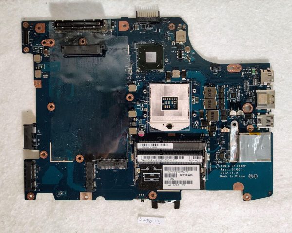 Pristna matična plošča Dell Latitude E5530 - QXW10 LA-7902P REV. 1.0 - I5-3230M - rabljeno