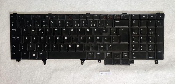 Prvotna tipkovnica Dell Latitude E5530 švedska fina 05T7VT Delovi za prenosnike - rabljeno
