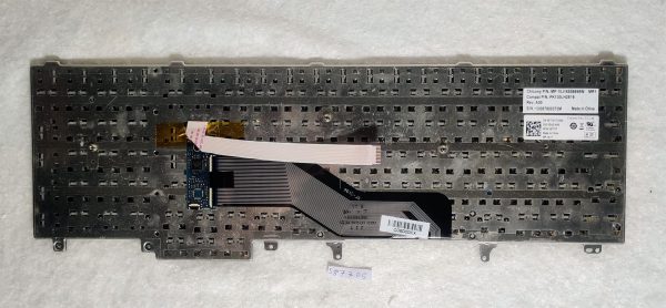 Pristna tipkovnica Dell Latitude E5530 švedska fine 05T7VT - rabljeno - Image 2
