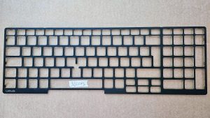 Prvotni Dell Latitude E5550 E5570 E5580 E5590 E5591 C Shell obroba tipkovnice ohišje 050NW9 - rabljeno