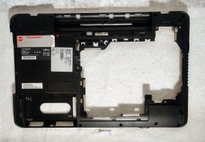 Prvovrstni del za prenosnik Fujitsu Lifebook AH531 A531, spodnji pokrov ohišja CP515937-02. - rabljeno