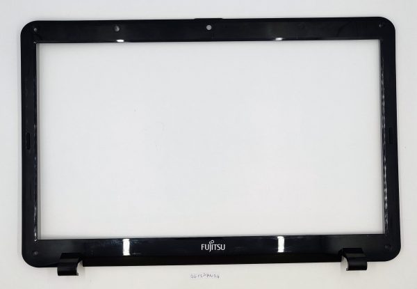 Pravi del LCD obrobe za prenosnik Fujitsu Lifebook AH531 - rabljeno