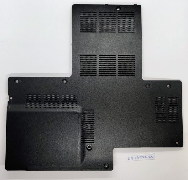 Originalni pokrov spodnjega dela za prenosnik Fujitsu Lifebook AH552. - rabljeno