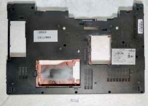 Pristno Zamenjava spodnjega pokrova ohišja Fujitsu Lifebook E754 - rabljeno