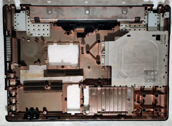 Pristna spodnja zaščita HP Compaq 6820s 6070B0212201 - Zamenjava delov za prenosnike - rabljeno - Image 2