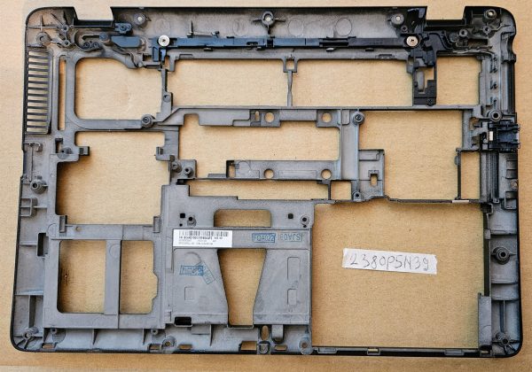 Pristno HP EliteBook 820 G1 spodnji pokrov ohišja - 730551-001 - rabljeno - Image 2