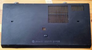 Pristna HP ZBook 15 G2 delovna postaja spodnji pokrov ohišja vrata 734278-001 AM0TJ000500 - rabljeno