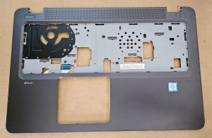 Pristen HP ZBook 15U G3 821155-001 6070B0948301 prenosni računalnik Palmrest - OEM zamenjava - rabljeno
