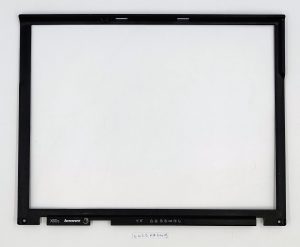 Pravi nadomestek sprednjega okvirja za IBM ThinkPad X60s - rabljeno