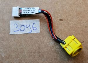 Prvotni Lenovo T430 DC-in kabel 04W6889 04W6888 0B38958 - Del za prenosnike - rabljeno