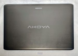 Prvotna MEDION Akoya 13N0-BNA 1701 Zamenjava dela pokrova zaslona prenosnika - rabljeno