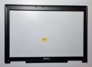 HD269 DELL Latitude D620 D630 Sprednji okvir LCD zaslona CN-0HD269 - rabljeno