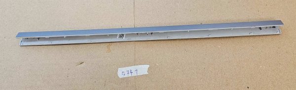 HP 250 G7 pokrov tečajev prenosnika - Originalna rezervna del - Kakovostna prileganje, resnične fotografije - rabljeno
