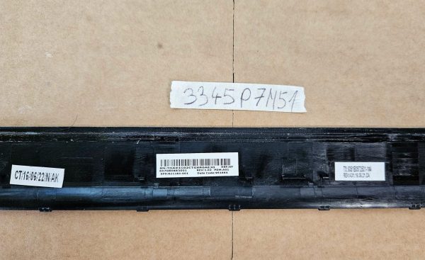 HP 850 G3 ZBook 15U G3 LCD zaslon okvir obroba 821183-001 - Originalna zamenjava - rabljeno - Image 3