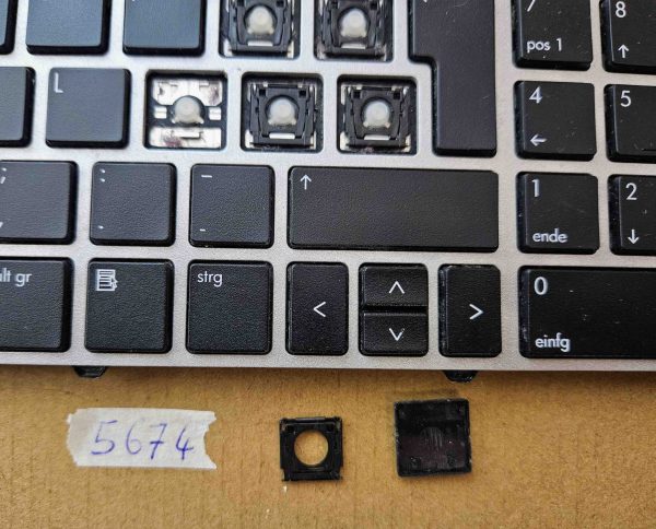 HP 9Z.N6GUF.20G nemška tipkovnica – srebrni okvir, črne tipke, kazalec – Probook 6560B 6565B 6570B 6575B 8560p 8570p - rabljeno - Image 2